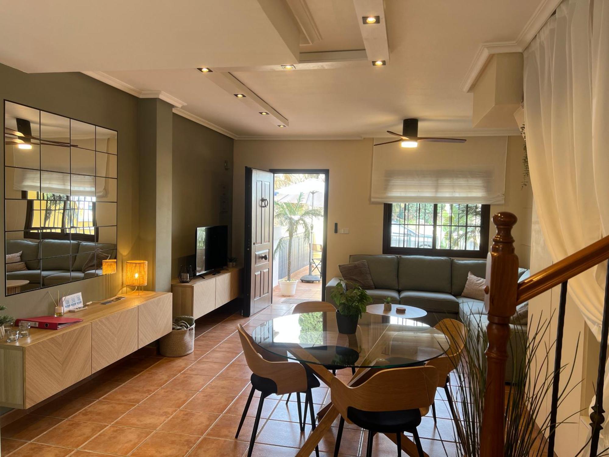 Casa Rodasa - 2 Bedrooms, Roof Terrace, Airco, Front-Terrace, Back-Patio, Communal Pool, Etc Exterior photo